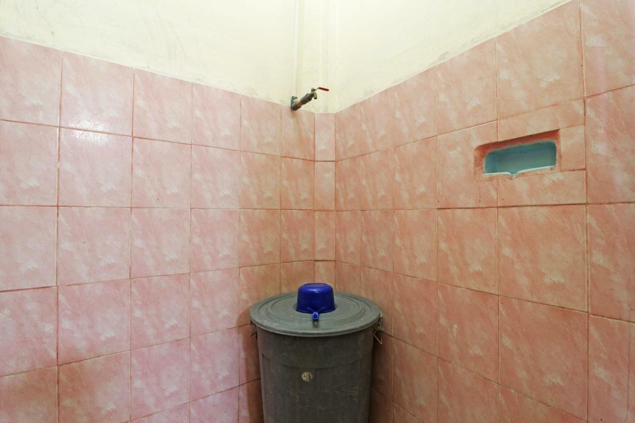 Hotel Wisma Yuli Syariah Medan Zewnętrze zdjęcie