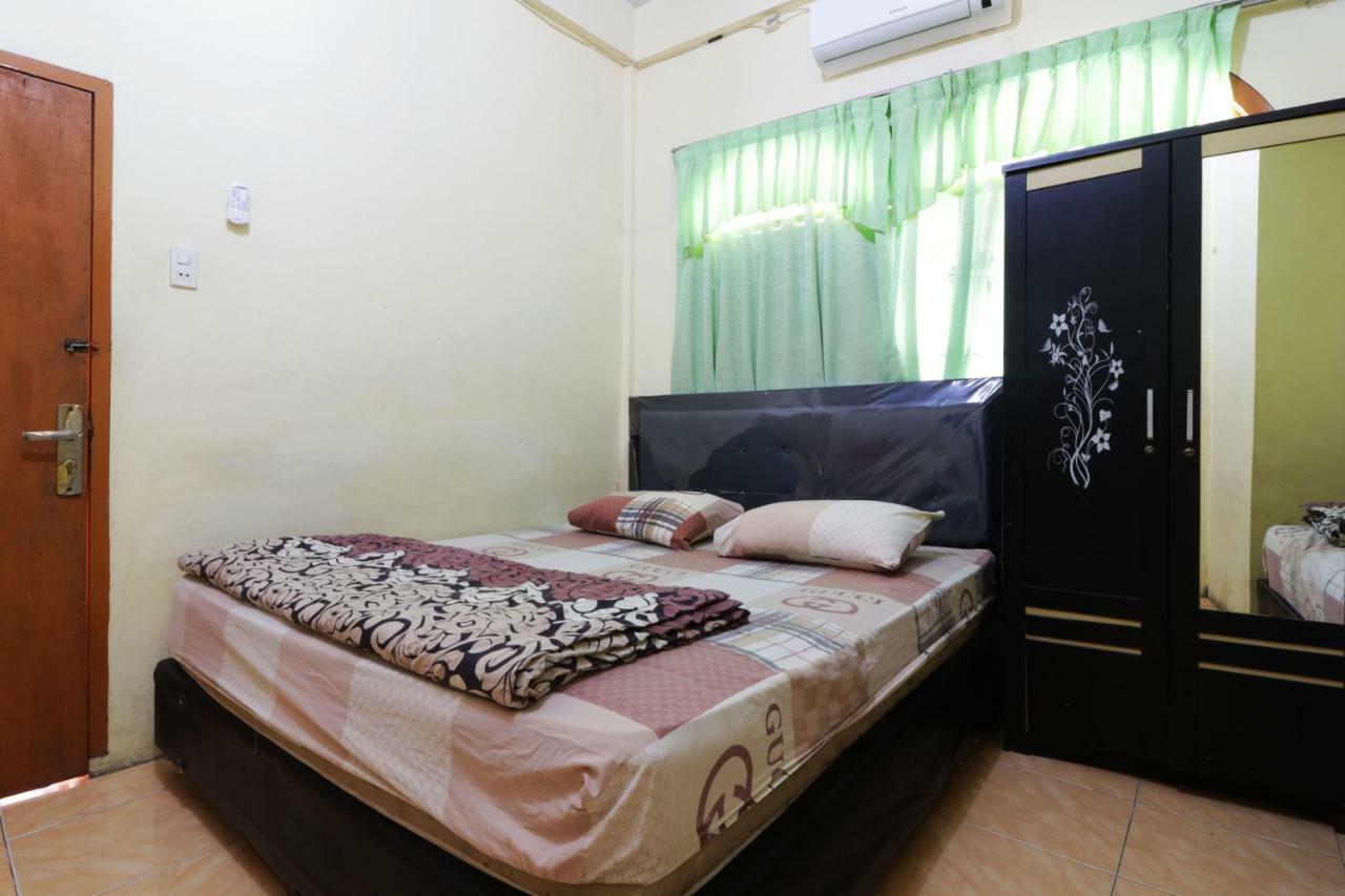 Hotel Wisma Yuli Syariah Medan Zewnętrze zdjęcie